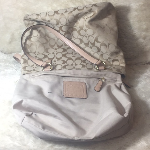 ⬇️Coach F28504 Signature Strip Tote Shoulder Bag - Picture 7 of 8